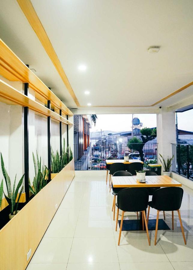 Travelbee Airport Inn Lapu-Lapu City Exterior foto