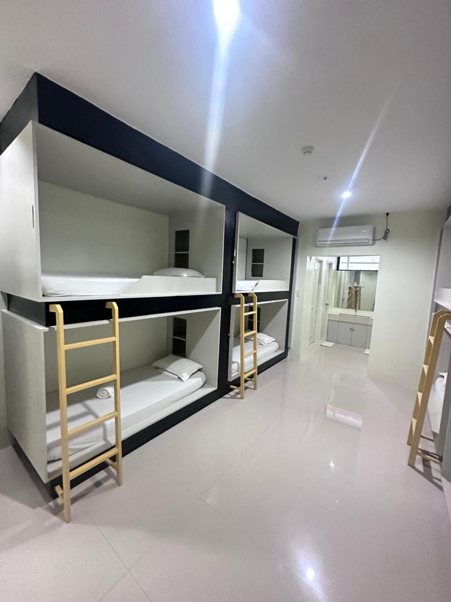 Travelbee Airport Inn Lapu-Lapu City Exterior foto