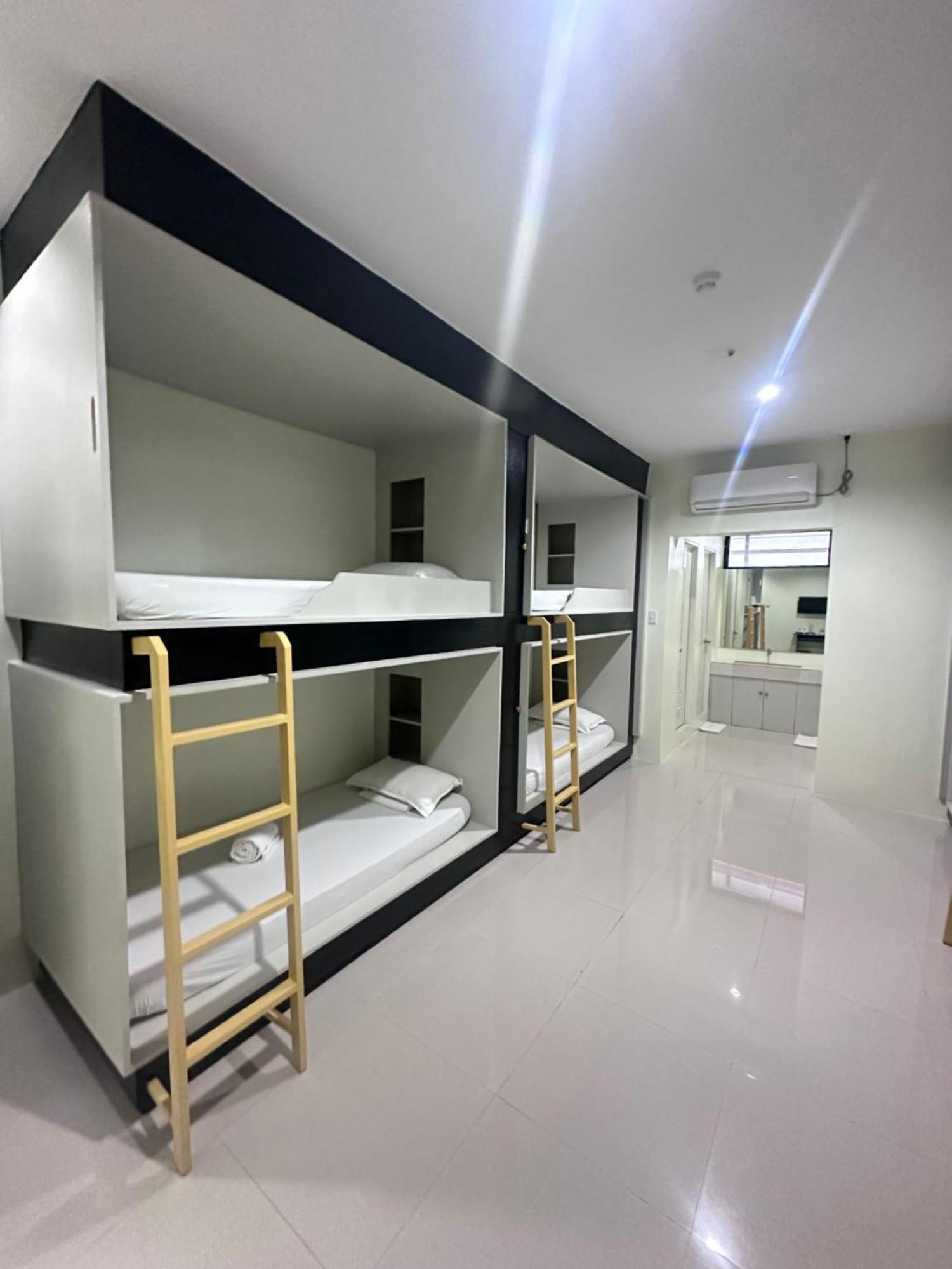 Travelbee Airport Inn Lapu-Lapu City Exterior foto